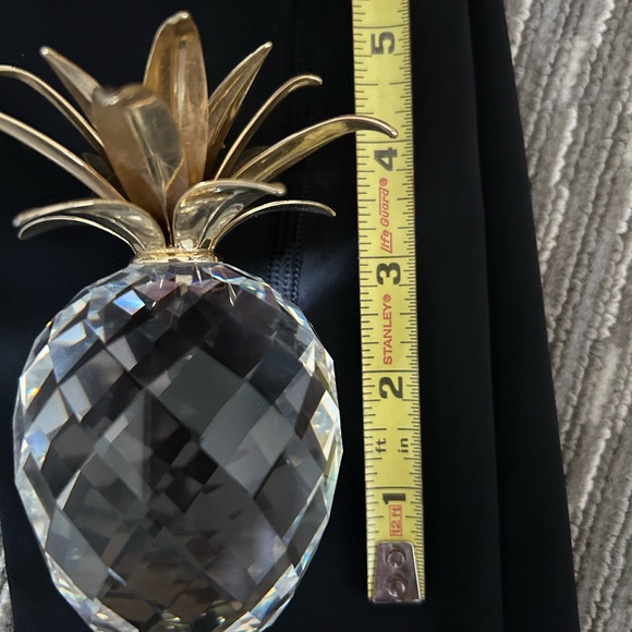Large 4.5” Swarovski pineapple, flash and fire of crystal, smooth gold top - Picture 2 of 8
